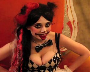DEVIL JWOW - Miss Hannah Minx